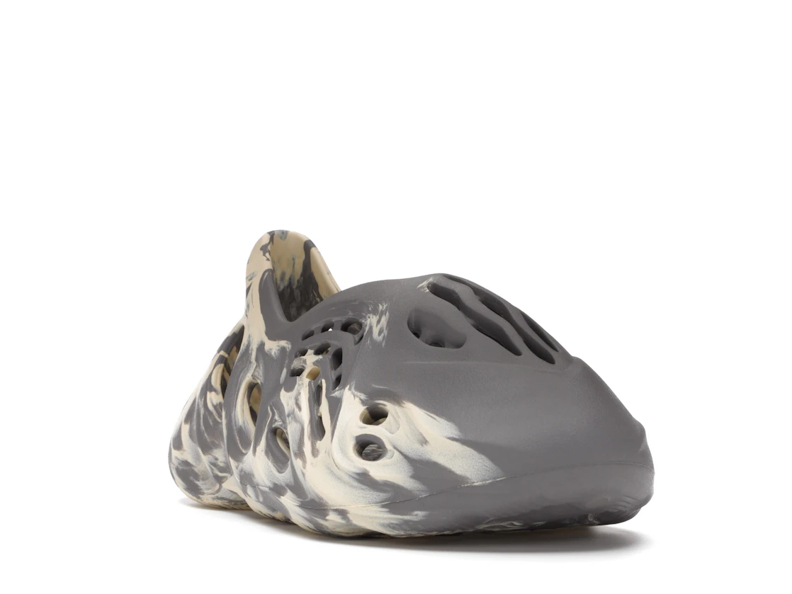 adidas Yeezy Foam RNNR MXT Moon Gray