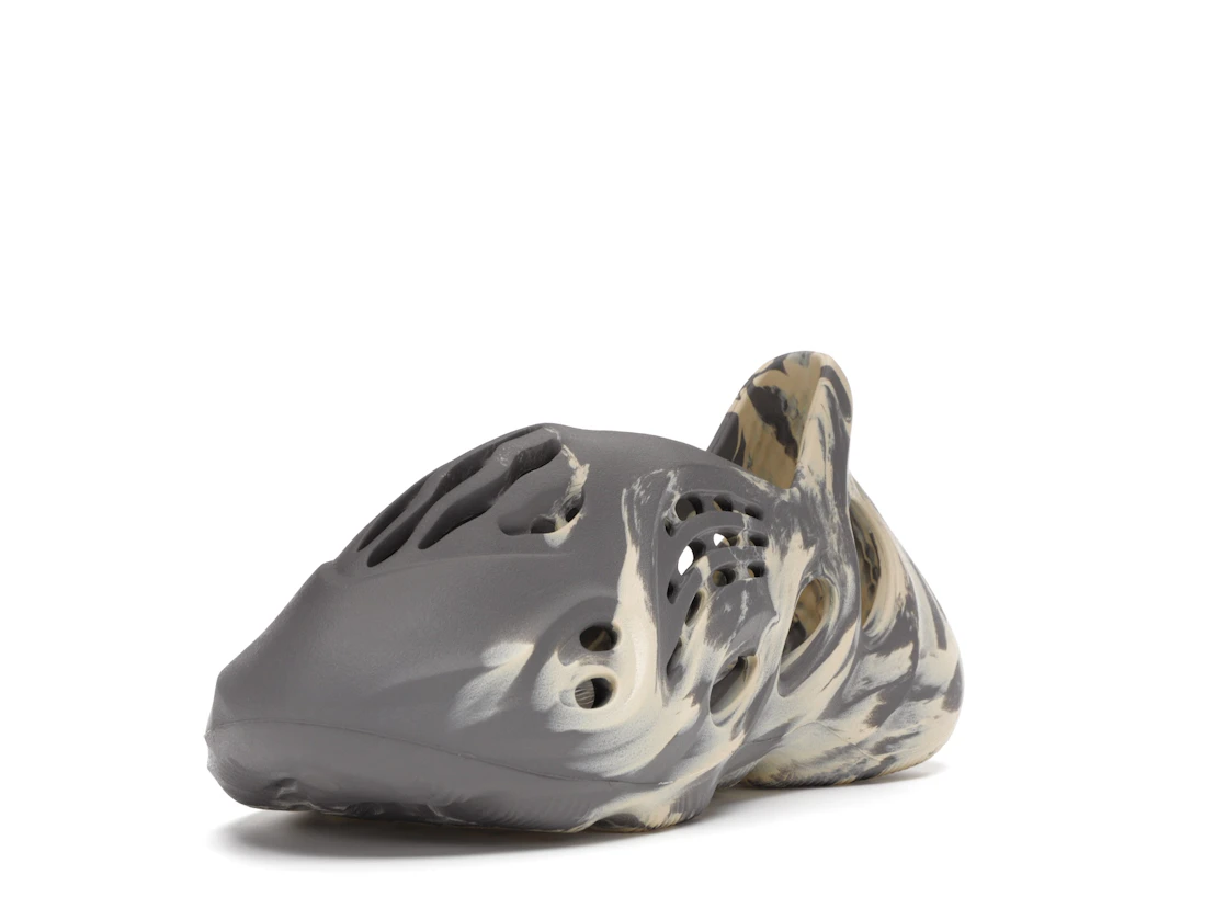 adidas Yeezy Foam RNNR MXT Moon Gray