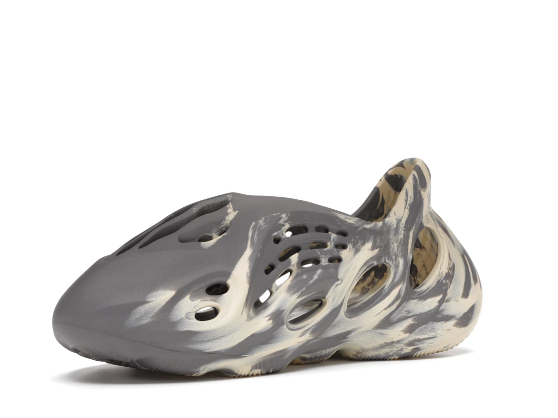 adidas Yeezy Foam RNNR MXT Moon Gray