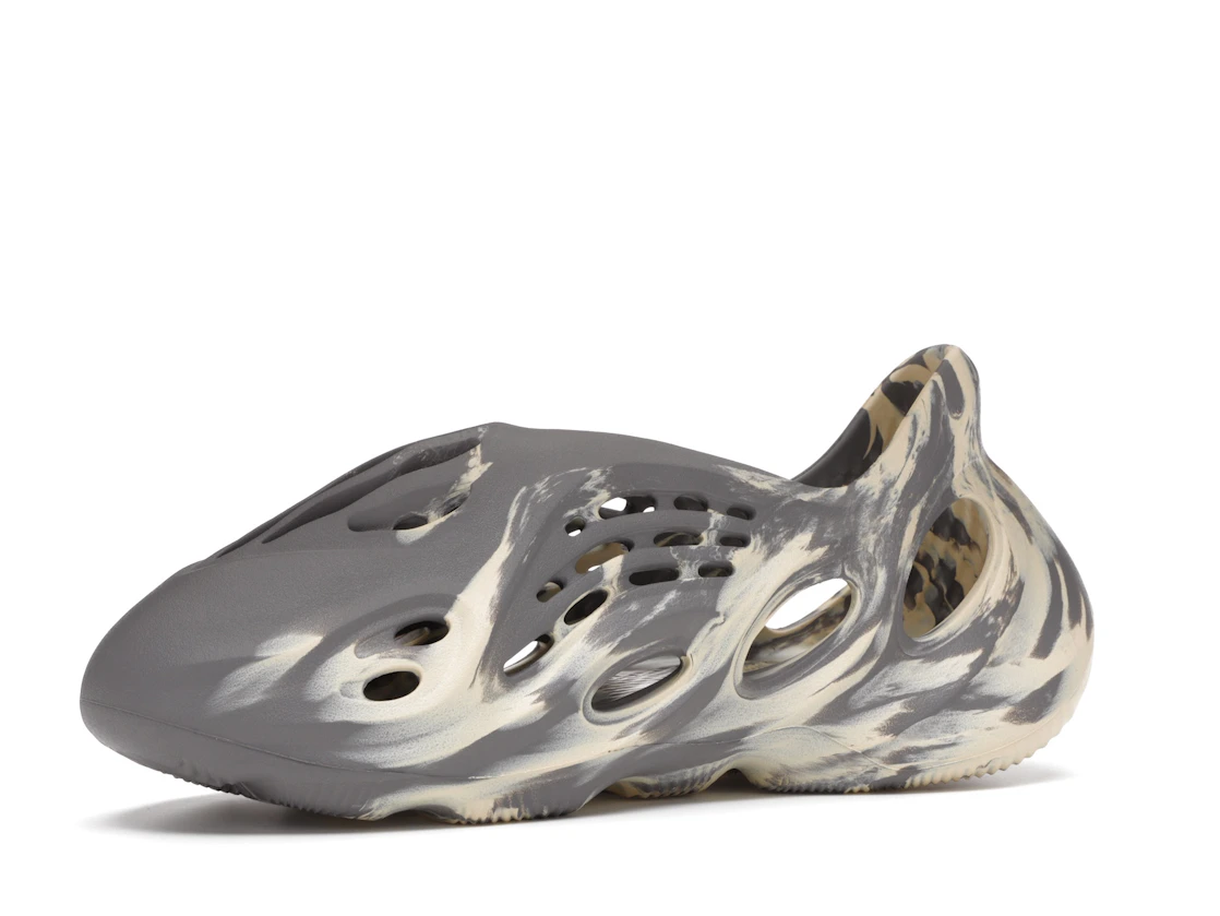 adidas Yeezy Foam RNNR MXT Moon Gray