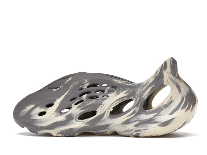 adidas Yeezy Foam RNNR MXT Moon Gray