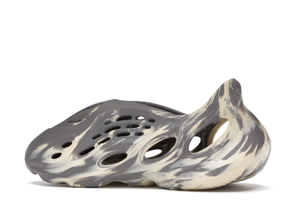 adidas Yeezy Foam RNNR MXT Moon Gray