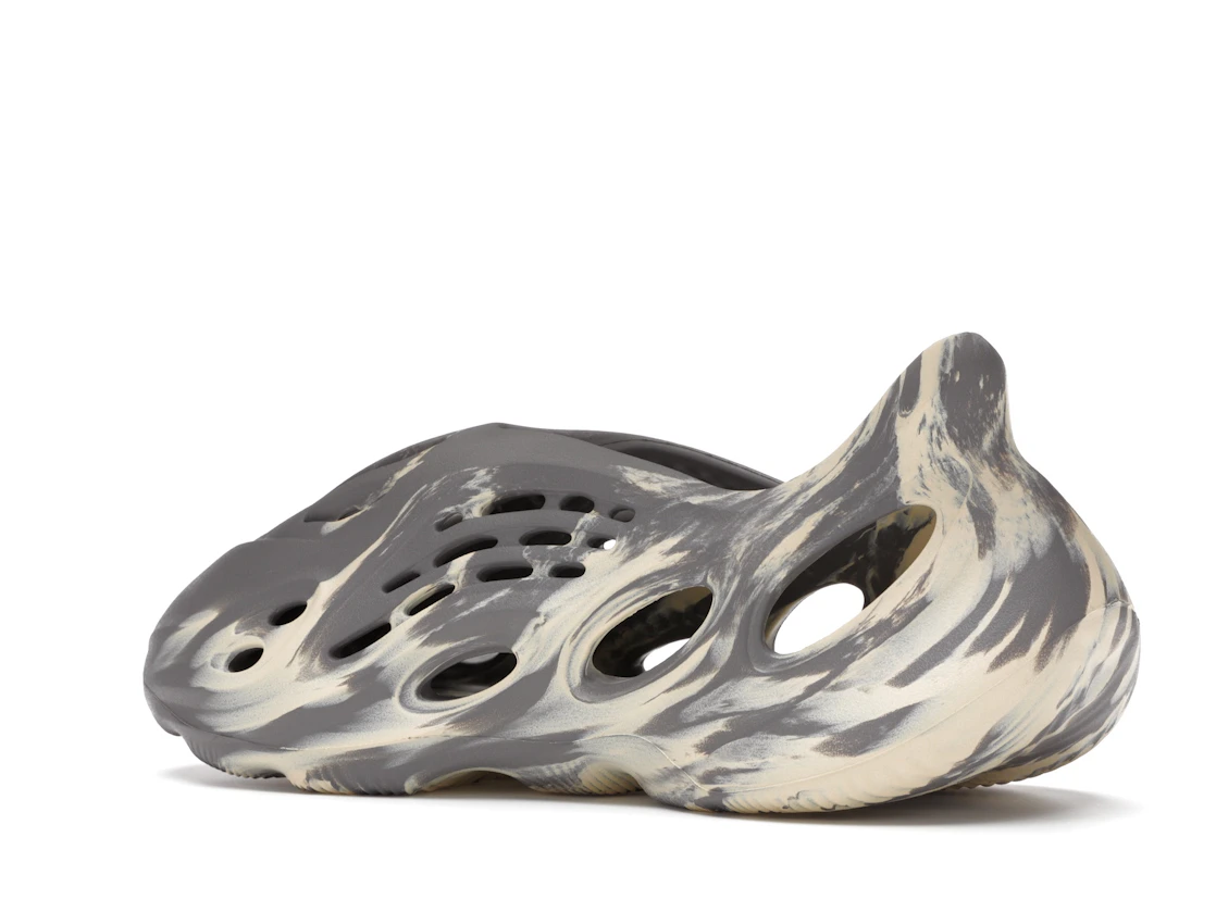 adidas Yeezy Foam RNNR MXT Moon Gray