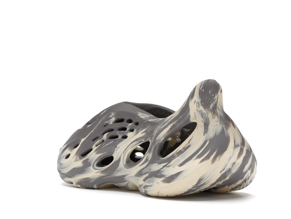 adidas Yeezy Foam RNNR MXT Moon Gray