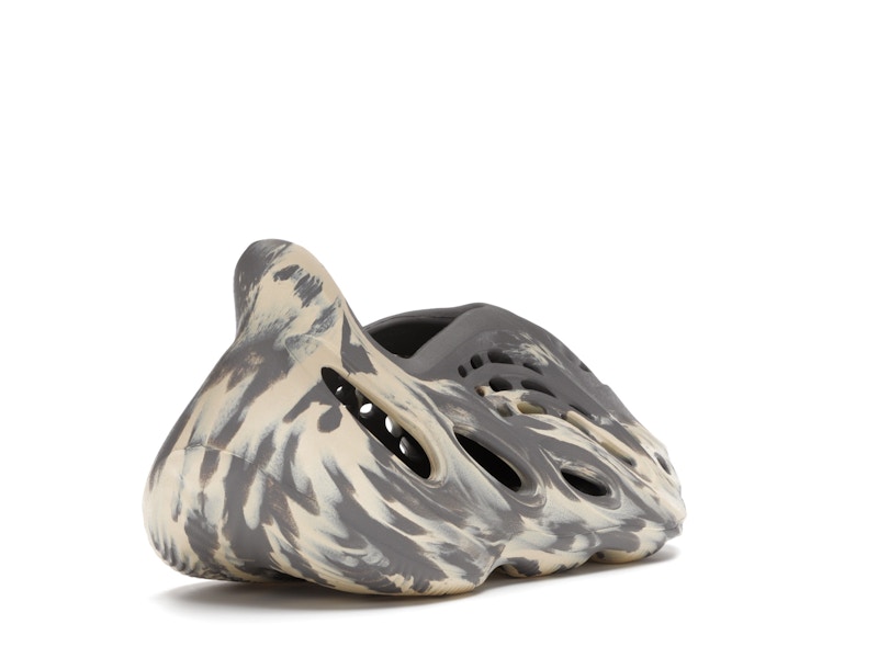 adidas Yeezy Foam RNNR MXT Moon Gray