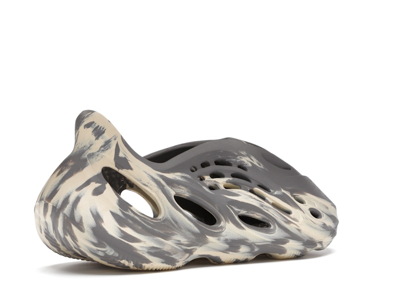 adidas Yeezy Foam RNNR MXT Moon Gray