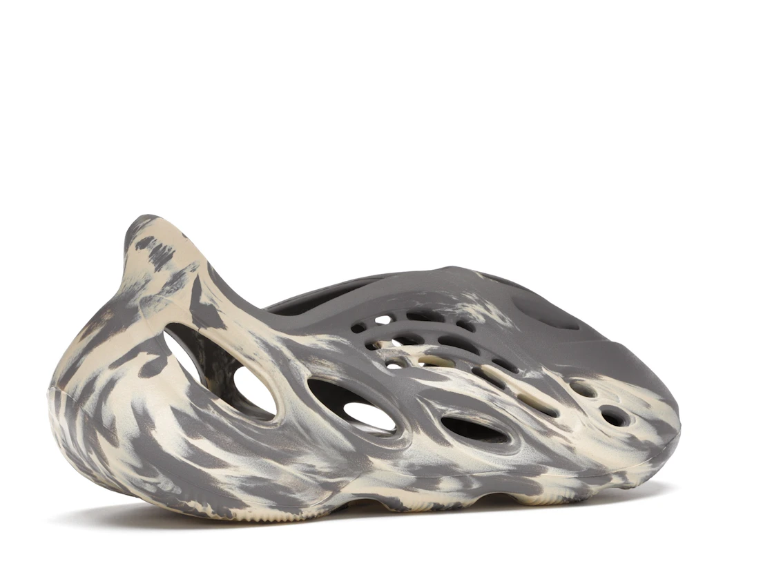 adidas Yeezy Foam RNNR MXT Moon Gray