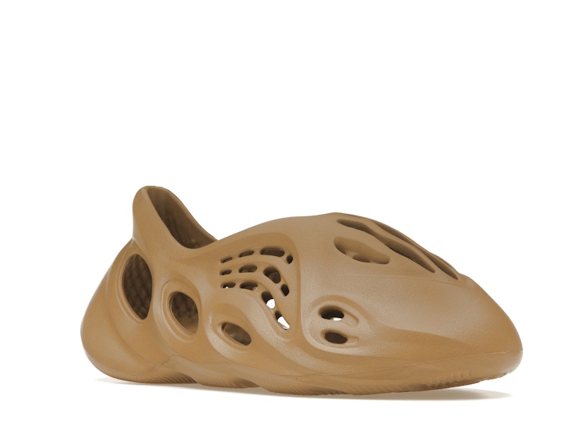 adidas Yeezy Foam RNR Clay Taupe