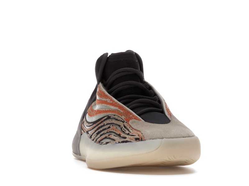 adidas Yeezy QNTM Flash Orange