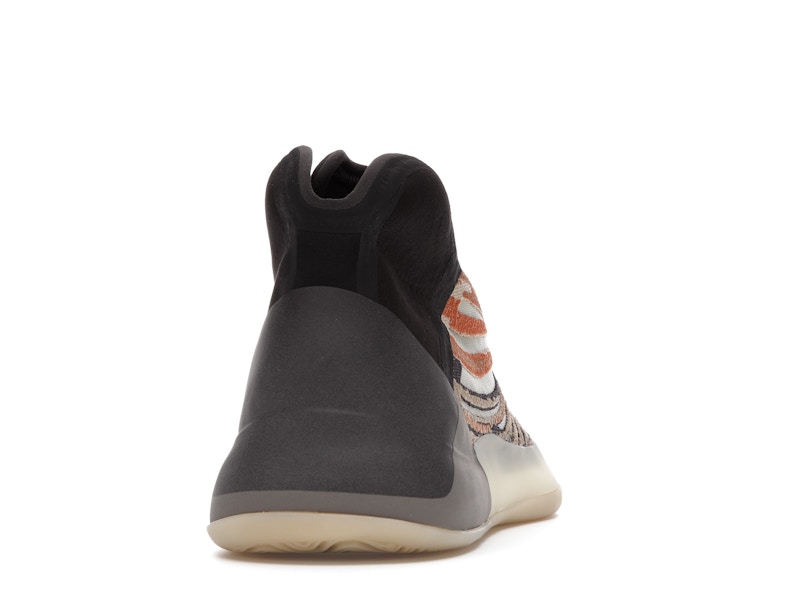 adidas Yeezy QNTM Flash Orange