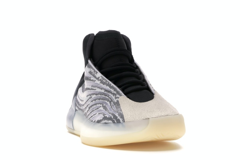 adidas Yeezy QNTM (Lifestyle Model)