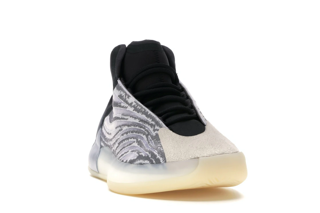 adidas Yeezy QNTM (Lifestyle Model)