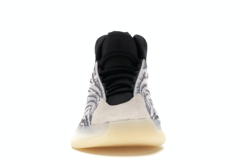 adidas Yeezy QNTM (Lifestyle Model)