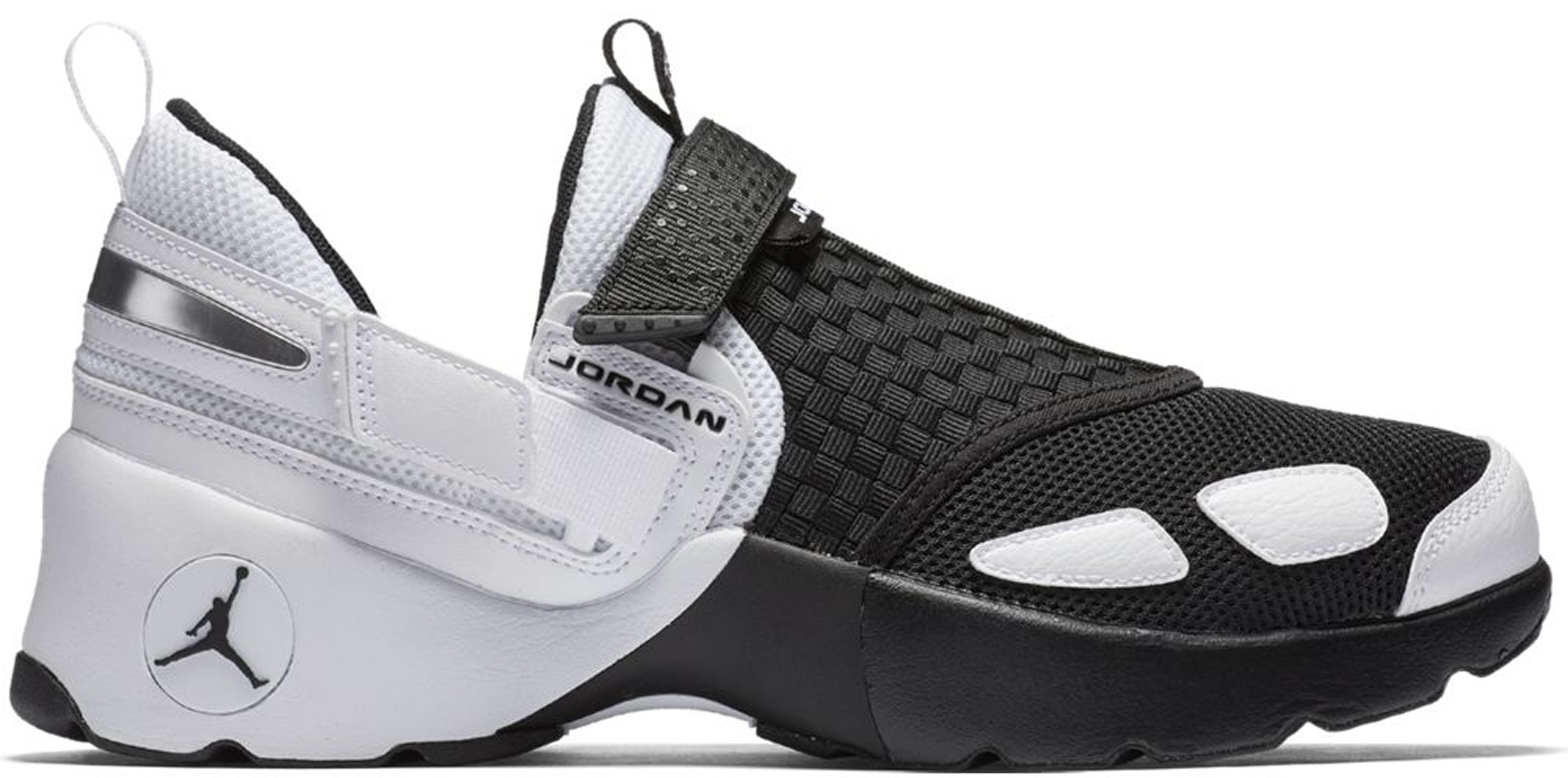 Jordan Trunner LX Black White - 897992-010