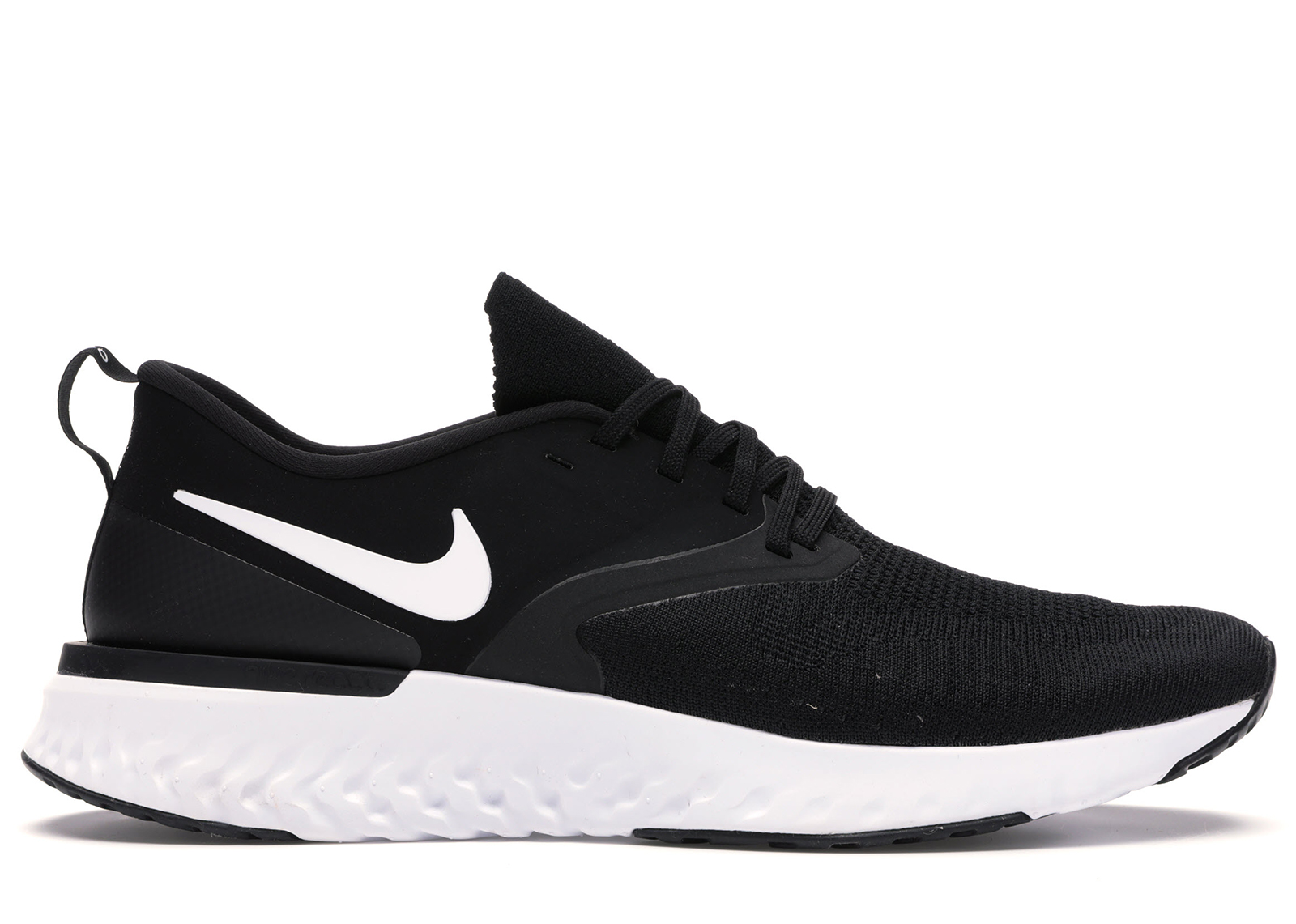 nike odyssey react flyknit 2 black and white
