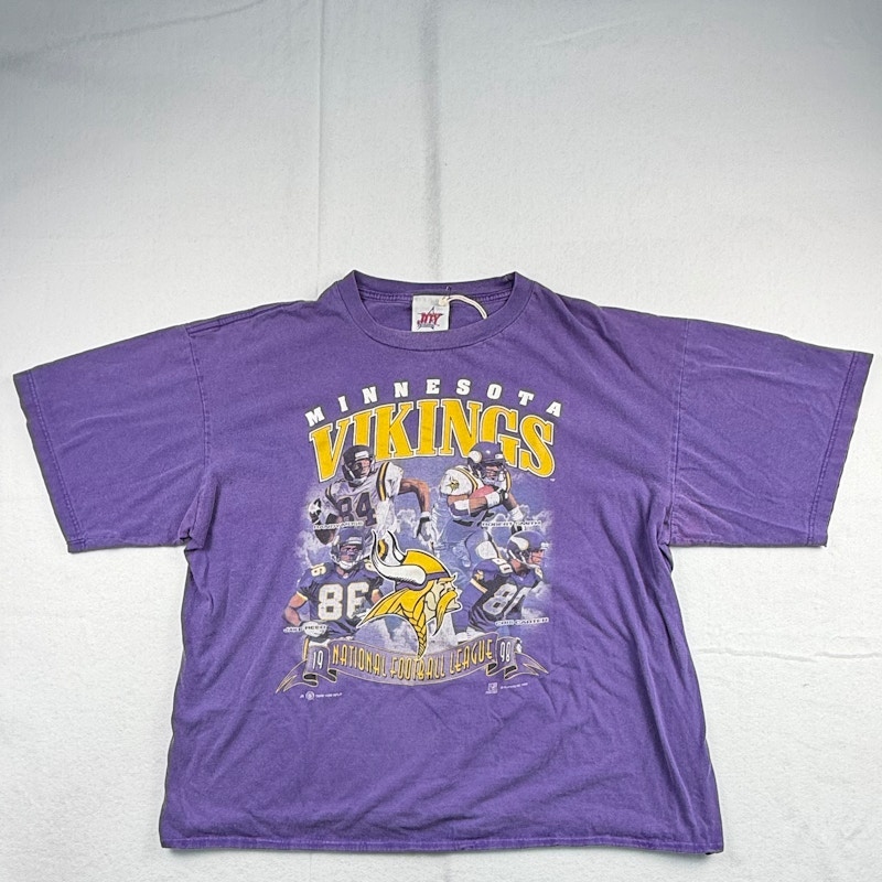 90s Minnesota Vikings Graphic T-Shirt