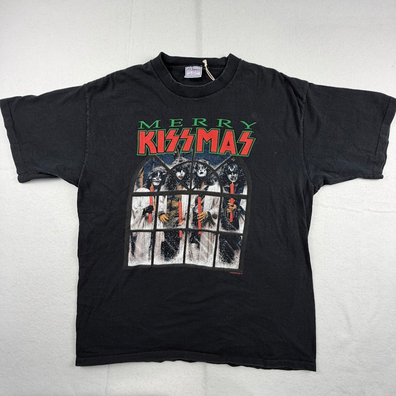 Kiss Merry Kissmas Tee