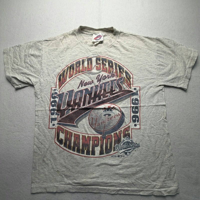 Hank Aaron Originals 1996 New York Yankees World Series Champions T-Shirt Grey