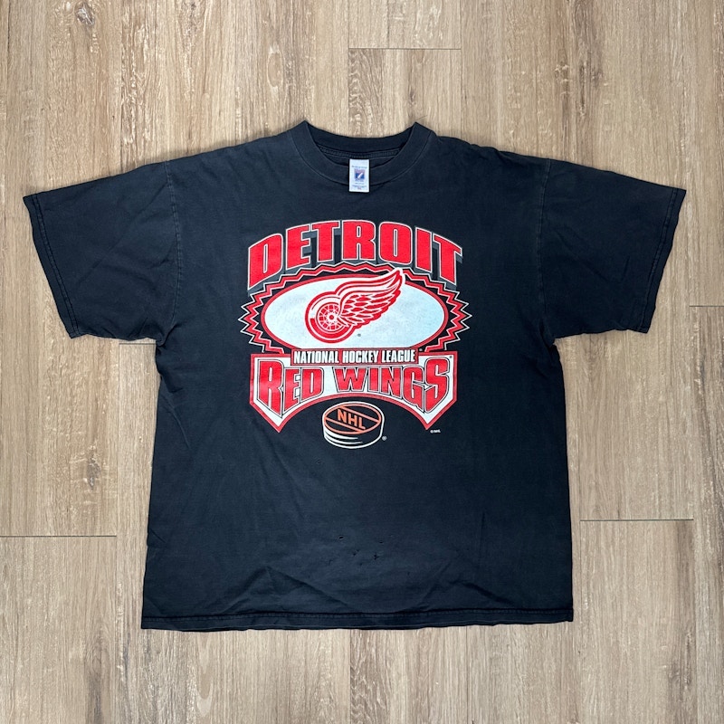 90's Detroit Red Wings National Hockey League T-Shirt