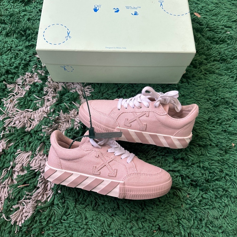 OFF-WHITE Vulc Low Canvas Pink Pink White (Women's) (FW22)