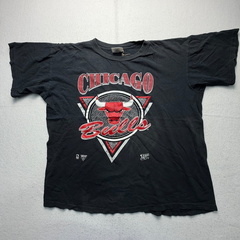 Official Fan Chicago Bulls T-Shirt Black