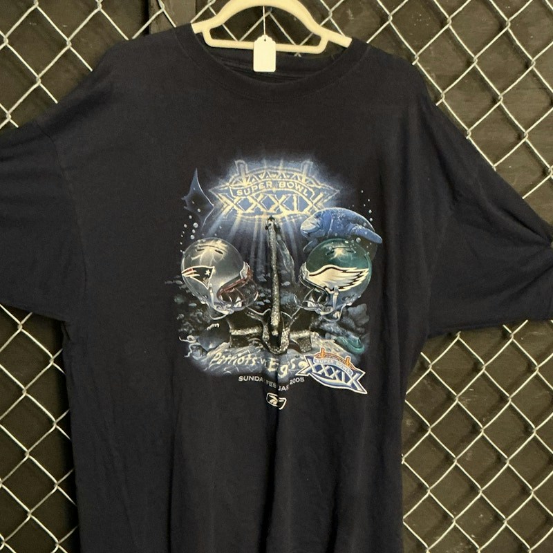 Reebok Super Bowl XXXIX Patriots vs Eagles T-Shirt Navy