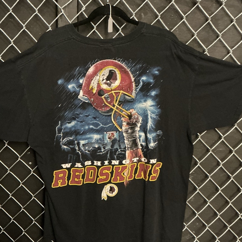 Washington Redskins Helmet Logo T-Shirt Black NFL TEAM APPAREL