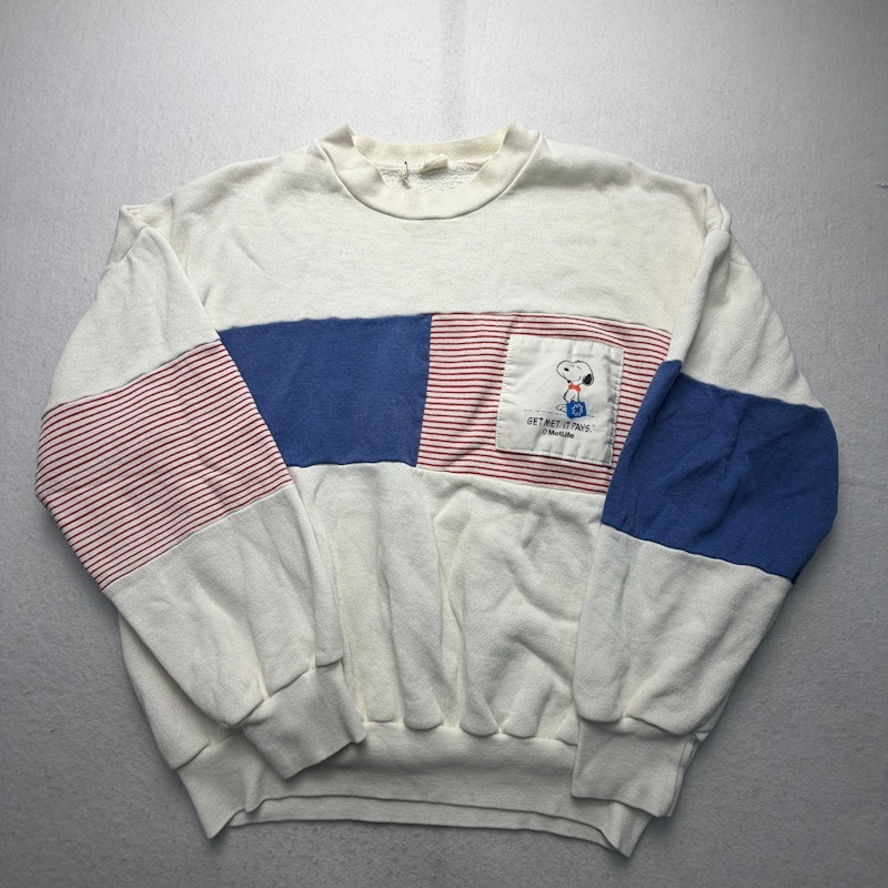 MetLife Snoopy Sweatshirt White Red Blue