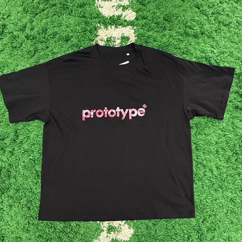 Prototype Graphic T-Shirt Black/Pink