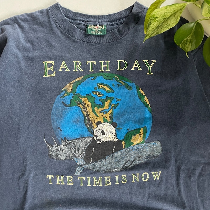 90s American Eagle Earth Day Tee