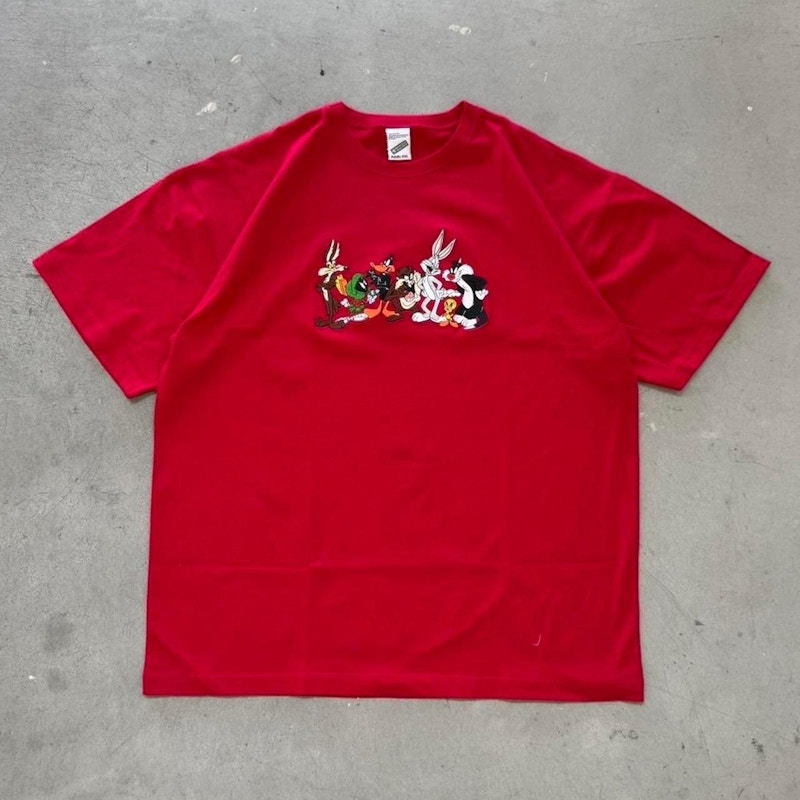 Vintage Warner Bros. Studio Store Looney Tunes T-Shirt Red