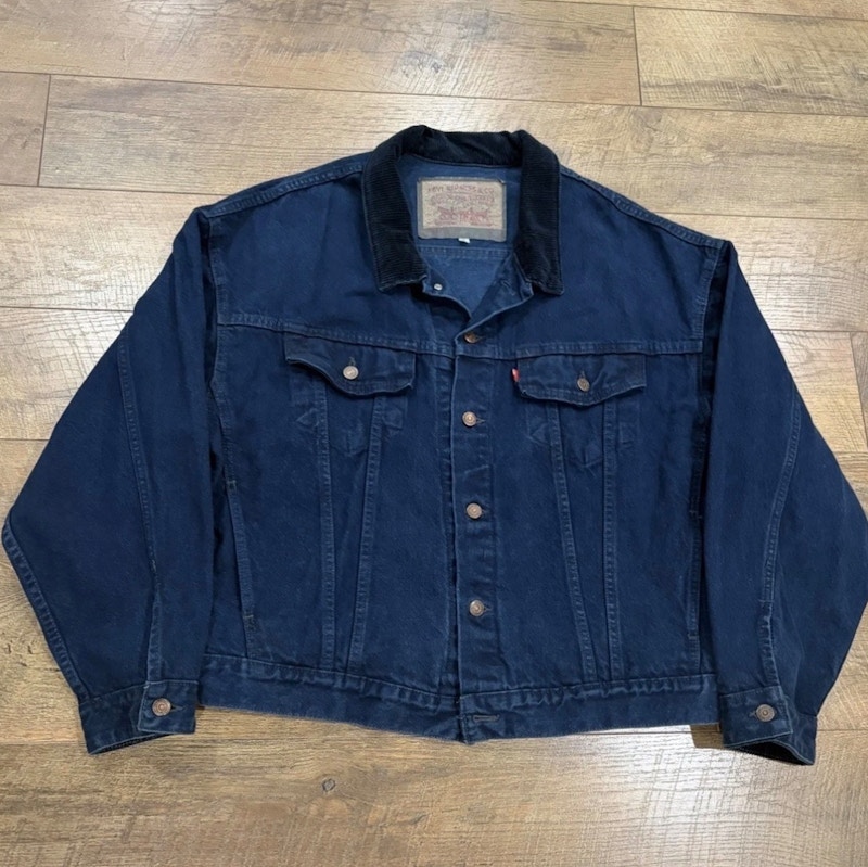 Vintage Levi’s 70599 Denim Trucker Jacket Corduroy Collar XL Navy Blue USA Made