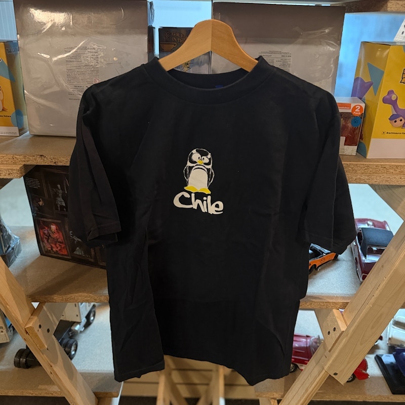 2000’s Chile Penguin Graphic T-Shirt 