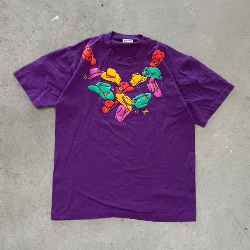 Vintage Cowboy Hat Graphic T-Shirt Purple