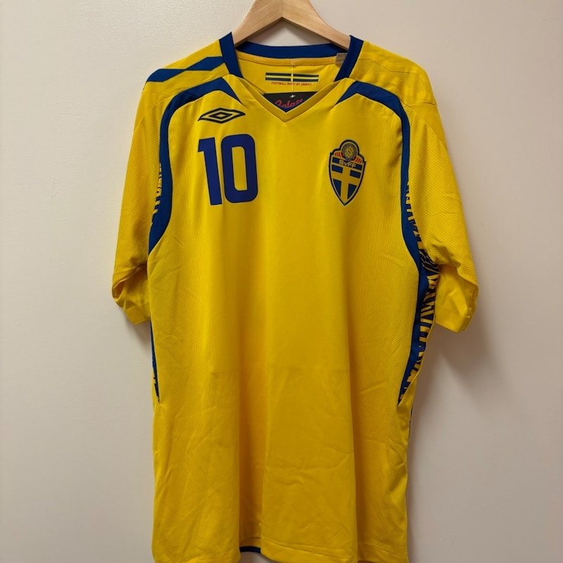 Umbro Sweden 2007 Home Jersey – Ibrahimović #10