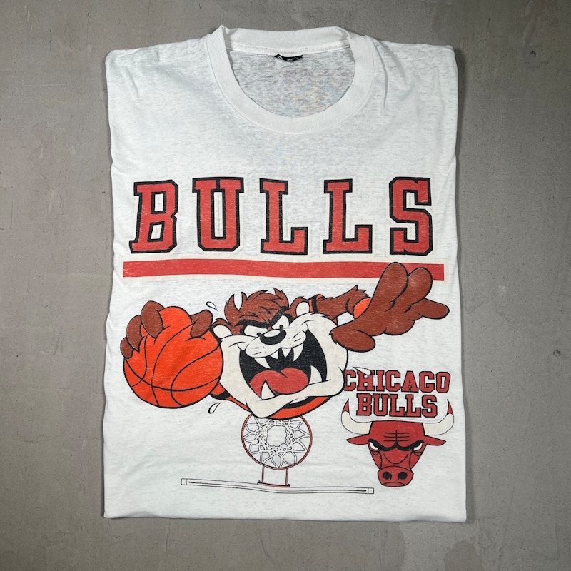 Vintage 1990s Chicago Bulls Tazmanian Devil T-Shirt