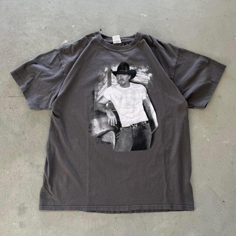 Vintage Trace Adkins Dangerous Man Tour 2006 T-Shirt