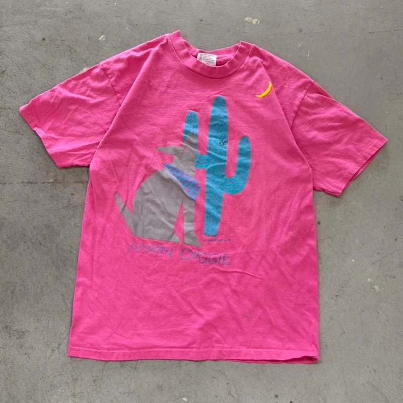 Hanes Moon Doggie Vintage T-Shirt Pink