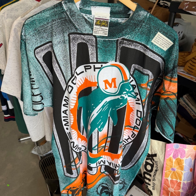 Vintage Magic Johnson's Miami Dolphins Graphic T-Shirt