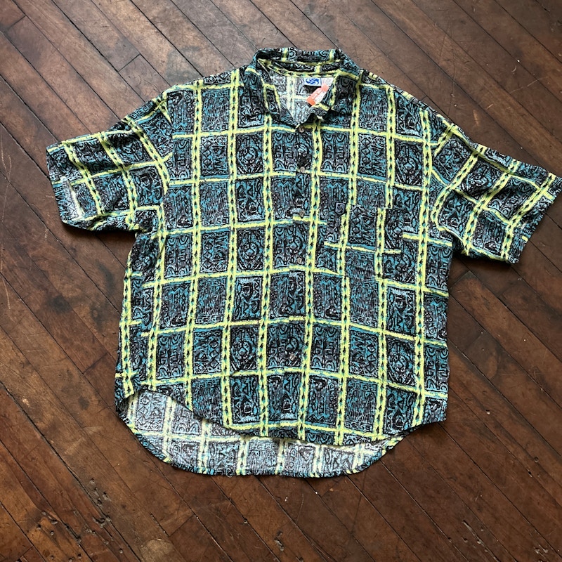 Vintage Quiksilver Short Sleeve Button Up Shirt Multi-Color