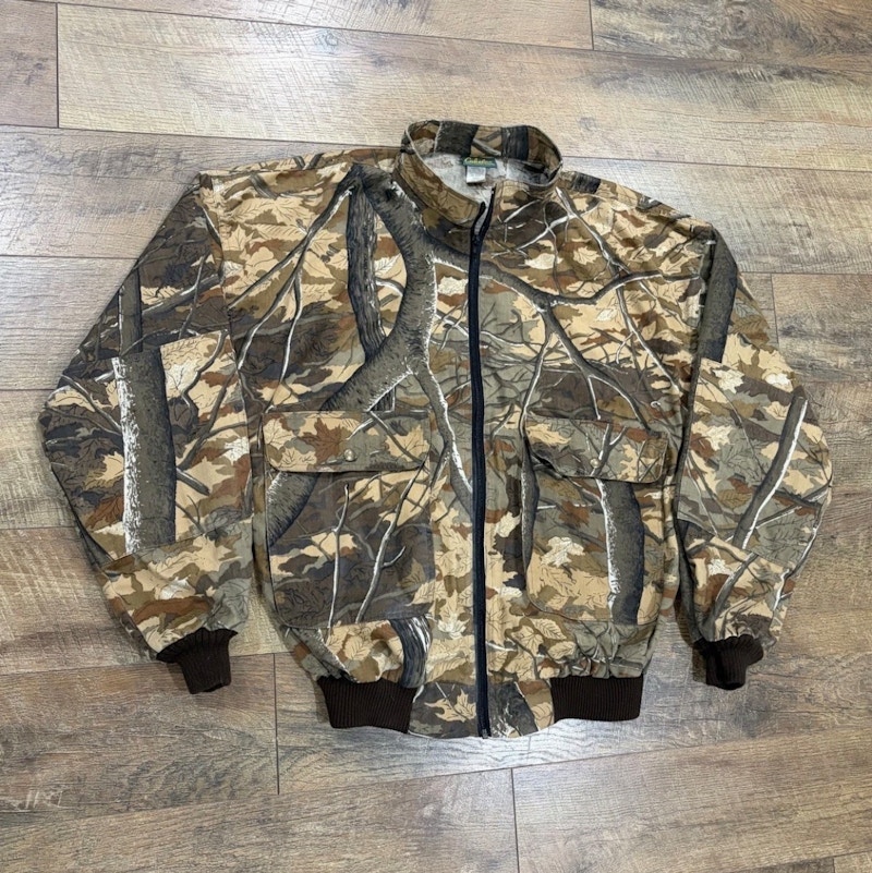 Vintage 90s Cabela’s Skyline Tree Camo Full Zip Bomber Jacket Boxy