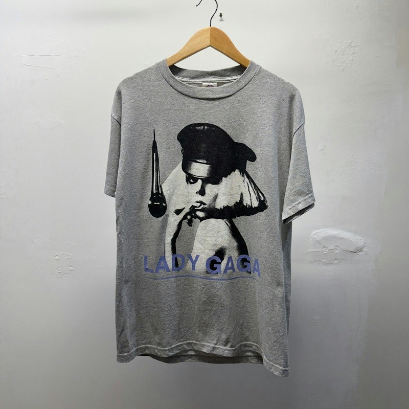 Vintage 2009 Lady Gaga The Fame Monster Tour Shirt Grey