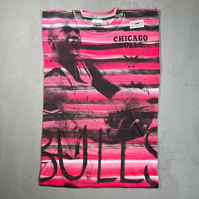 Vintage 1990s Magic Johnson T's Chicago Bulls Michael Jordan All Over Print T-Shirt