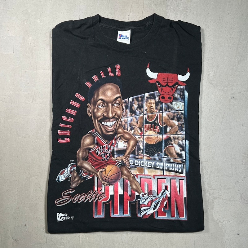 Vintage 1990s Pro Player Chicago Bulls Scottie Pippen T-Shirt Black