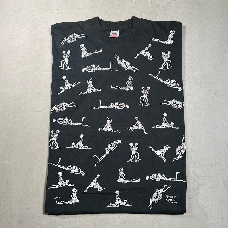 Fashion Victim Skeleton Kama Sutra T-Shirt Black