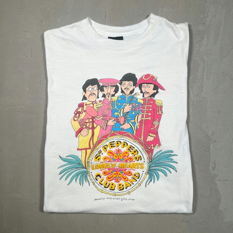 Vintage 1980s The Beatles Sgt. Pepper's Lonely Hearts Club Band T-Shirt