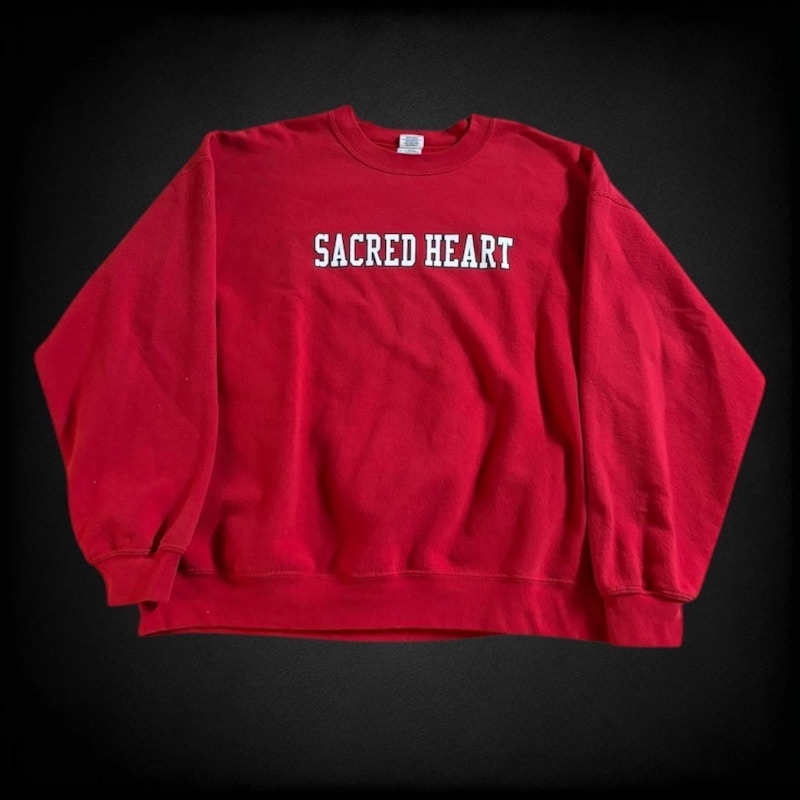 Vintage Gildan Sacred Heart Sweatshirt Red