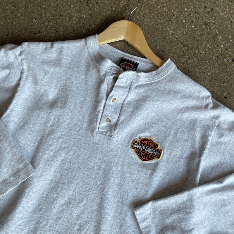 Vintage Harley-Davidson Logo Henley Long Sleeve Shirt Gray