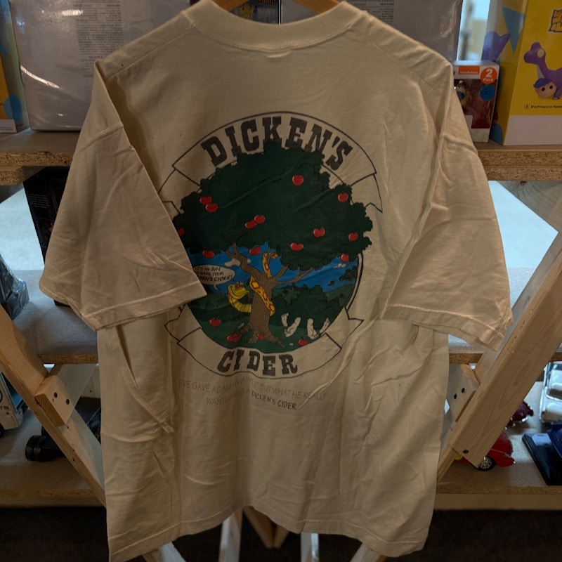 90’s Dicken's Cider Graphic T-Shirt