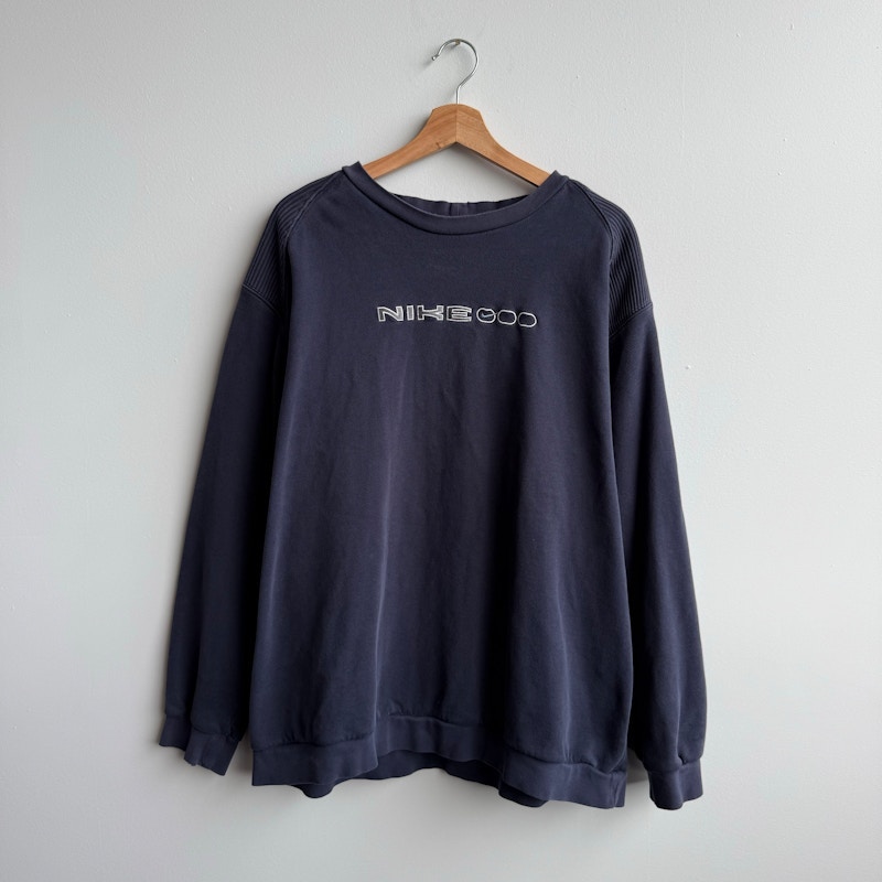 2000s Nike Crewneck Sweatshirt Navy Grey Logo